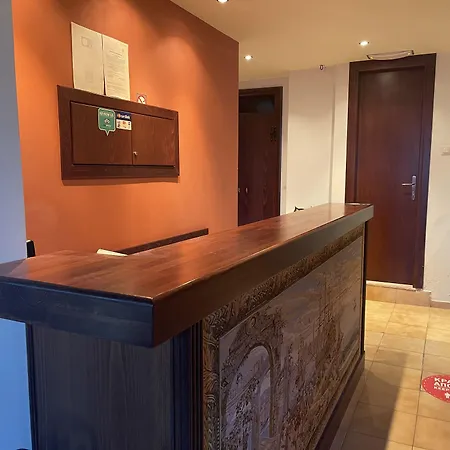 ミノス ペンション 3*