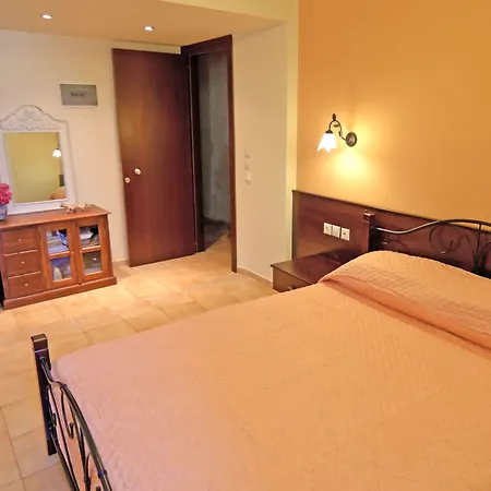 ミノス ペンション