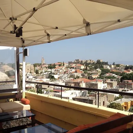 ミノス ペンション 3*