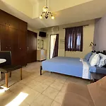 Minos Πανσιόν 3*