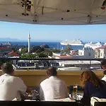Minos Πανσιόν 3*