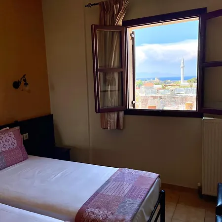 Konukevi Minos 3*