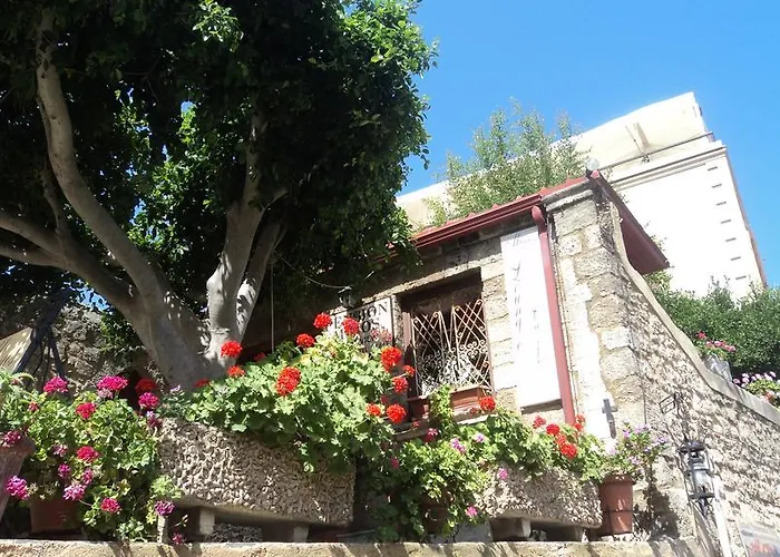 Guest house Minos Rhodes City